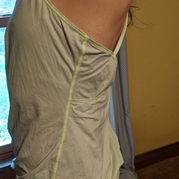 Lululemon Flow and Go Size 4 - Picture 4 of 8